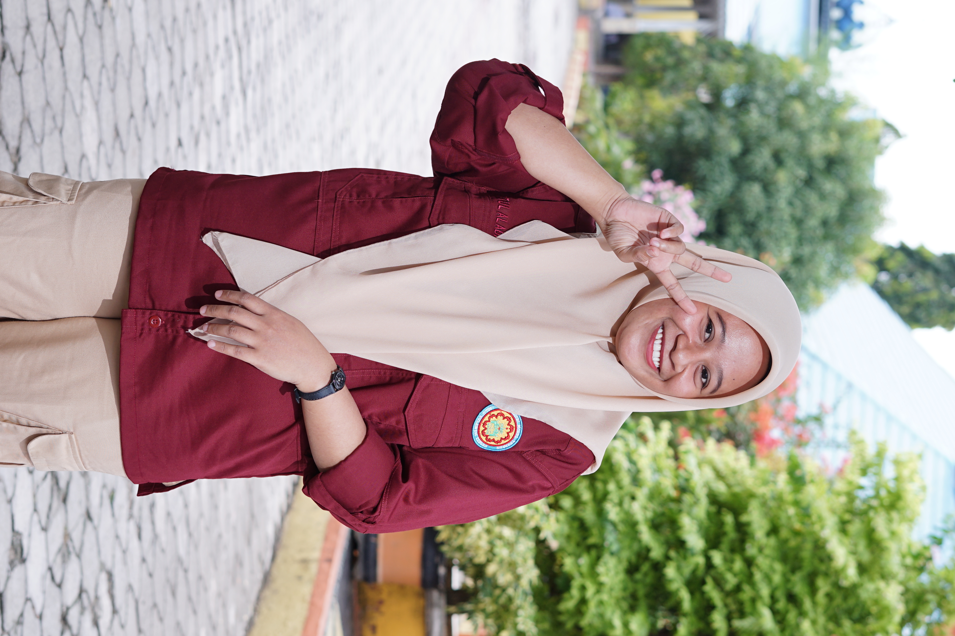 Radiatul Al Adabiah Ladudin, S.Pd